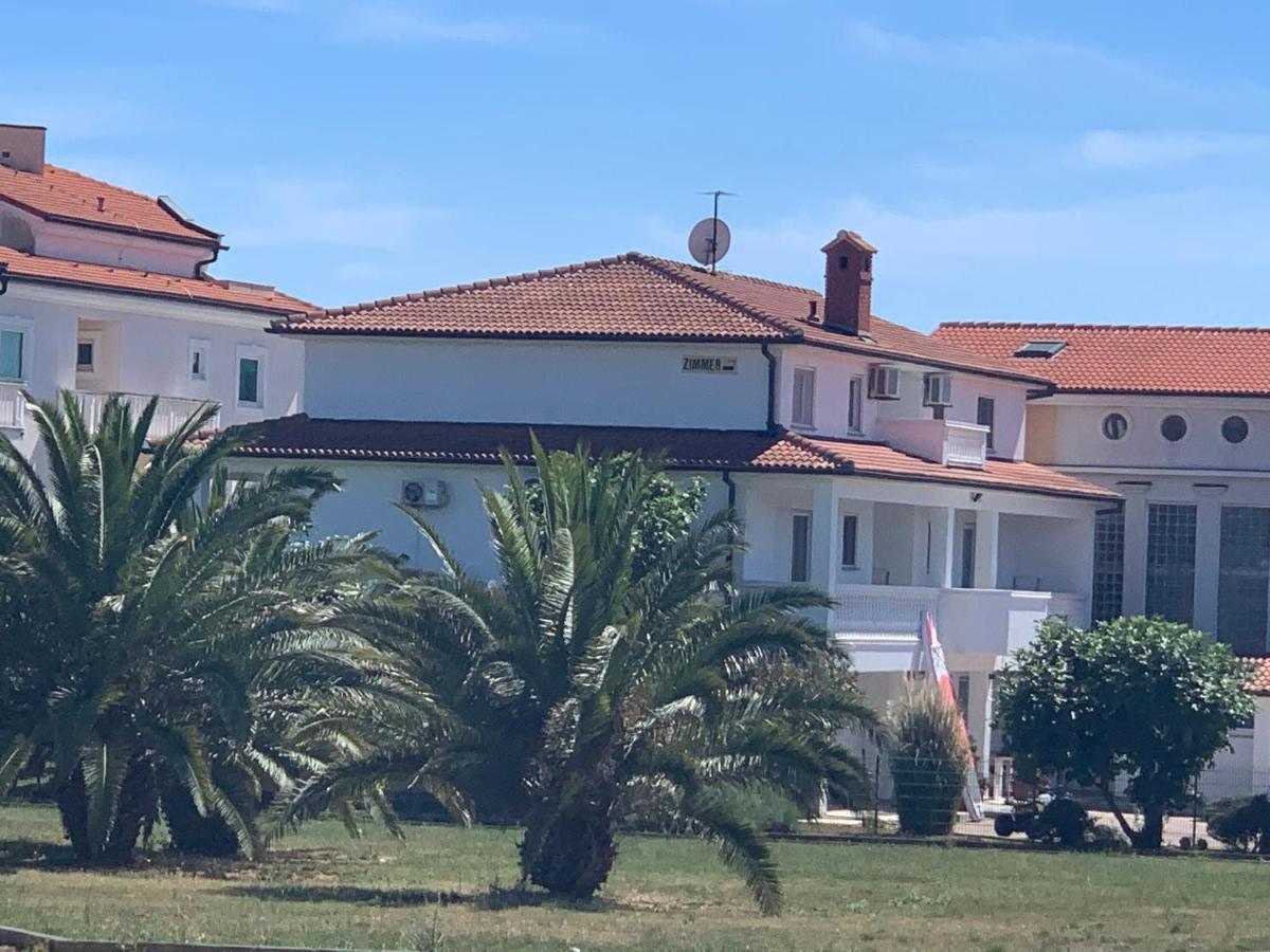 Villa Osipovica Medulin Eksteriør bilde